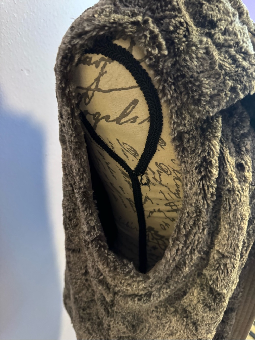 Chico's gray Faux Fur Vest - Picture 4 of 6